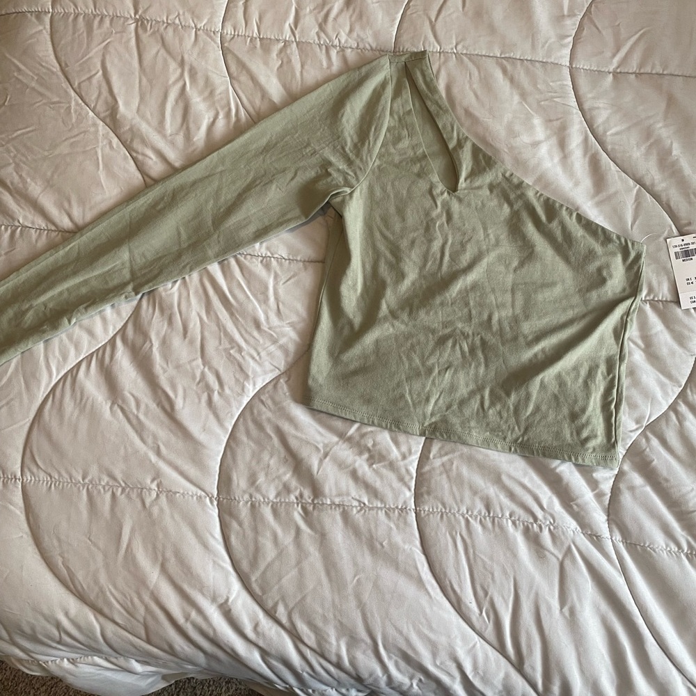 Abercrombie 1 shoulder asymmetrical crop top